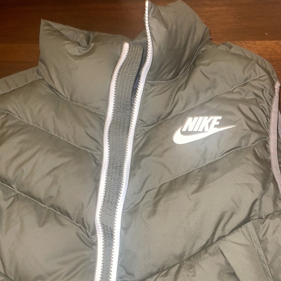 Mens Nike vest size medium - Picture 2 of 8